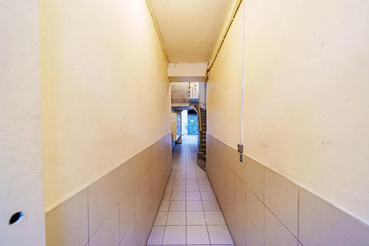The Montesquieu Loft - Spacious 6 People - Saxe Gambetta Lyon 0*,  Frankreich